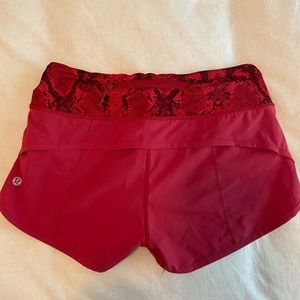 Speed Short with snake band detail